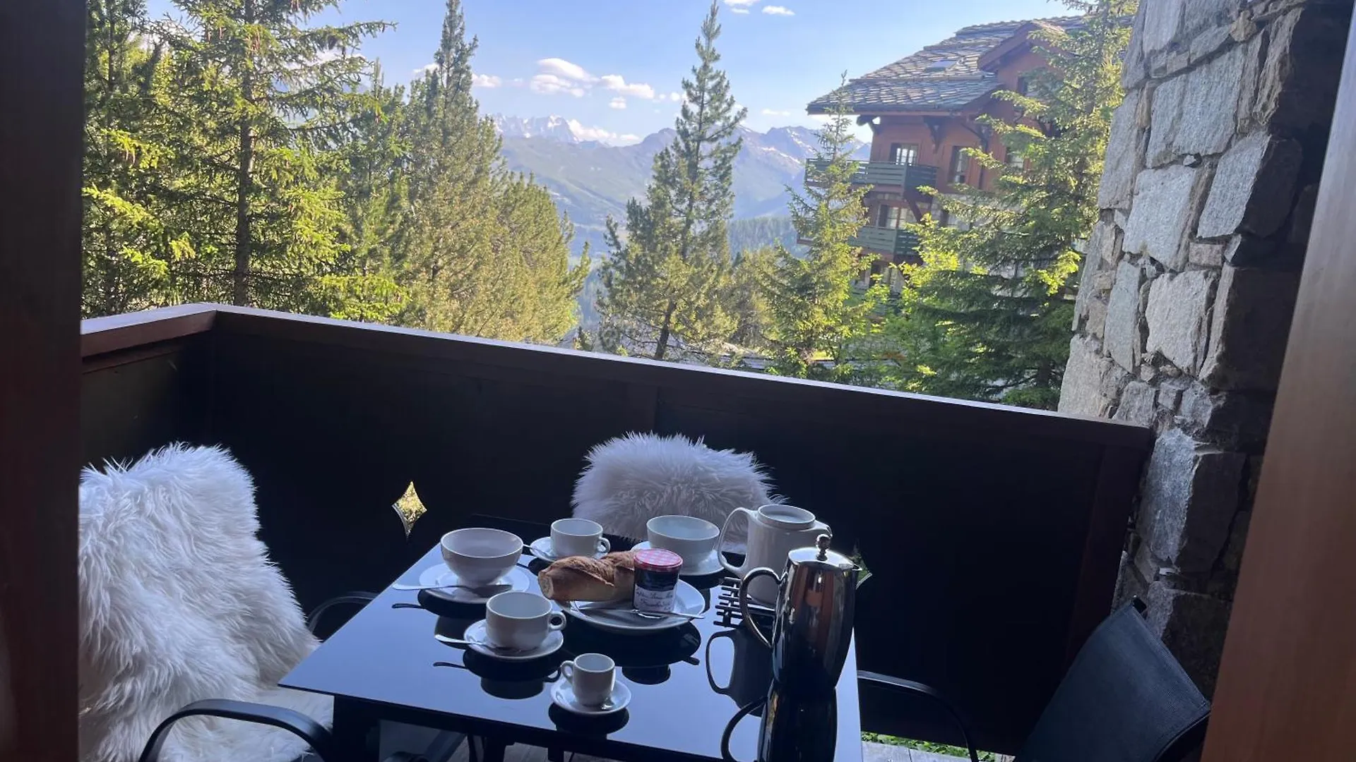 Arc 1950 Ski In Ski Out And Spa- Newly Refurbished 153 Sources De Marie- 2 Bedroom , 2 Bathroom-Sleeps 4-6, Mont Blanc View From Every Window, Free Wifi Les Arcs  Les Arcs (Savoie)
