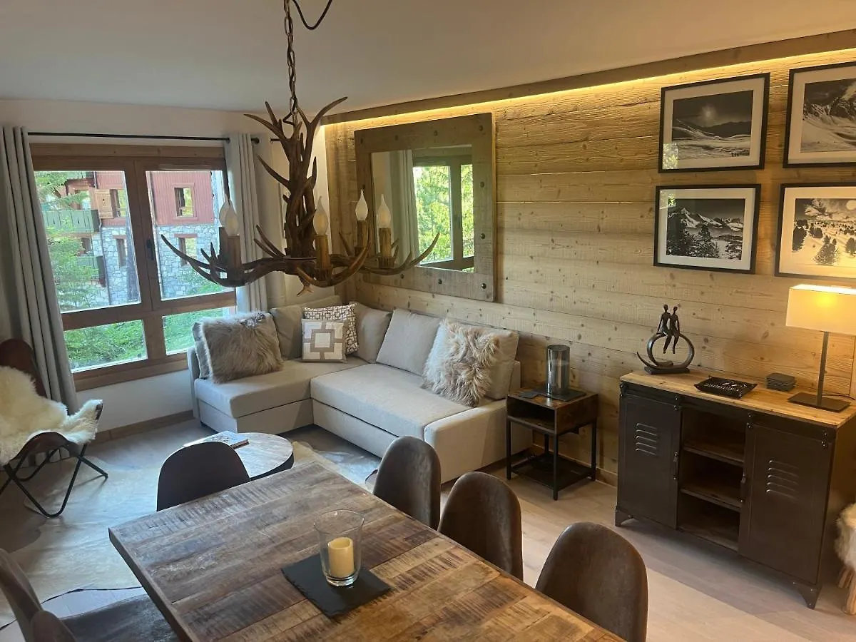 Arc 1950 Ski-In Ski-Out: Mont Blanc Views & Spa Retreat Les Arcs