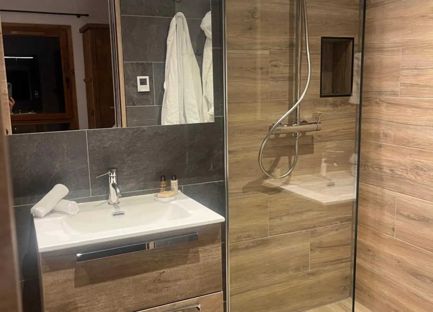 Arc 1950 Ski-In Ski-Out: Mont Blanc Views & Spa Retreat Les Arcs  France